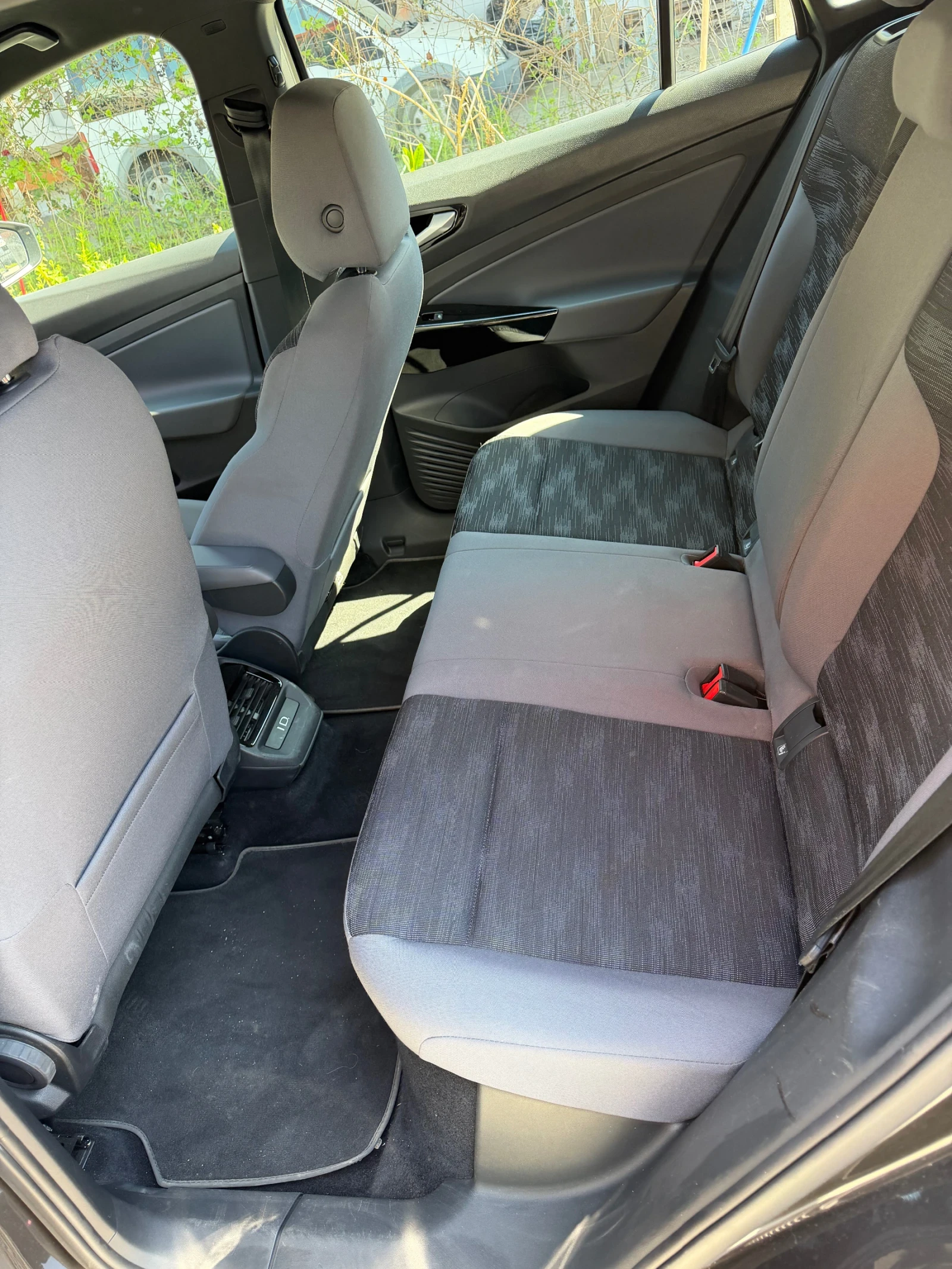 VW ID.4 Pro Performance , снимка 8 - Автомобили и джипове - 54173237