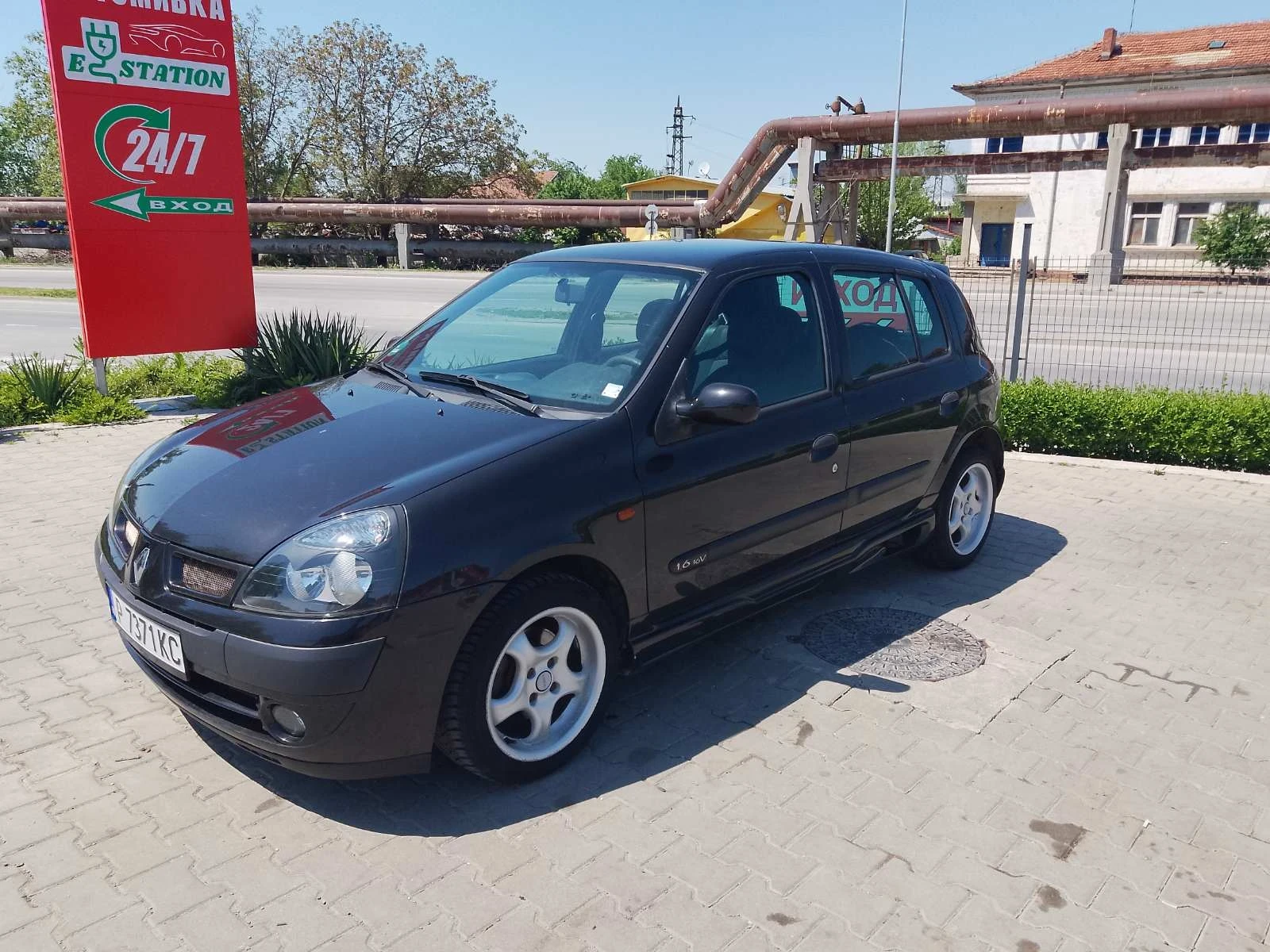 Renault Clio, снимка 2 - Автомобили и джипове - 54444222