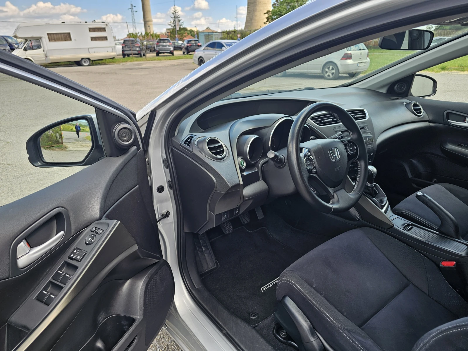 Honda Civic 1.6 i-DTEC EXECUTIVE ADAS, снимка 9 - Автомобили и джипове - 54595820
