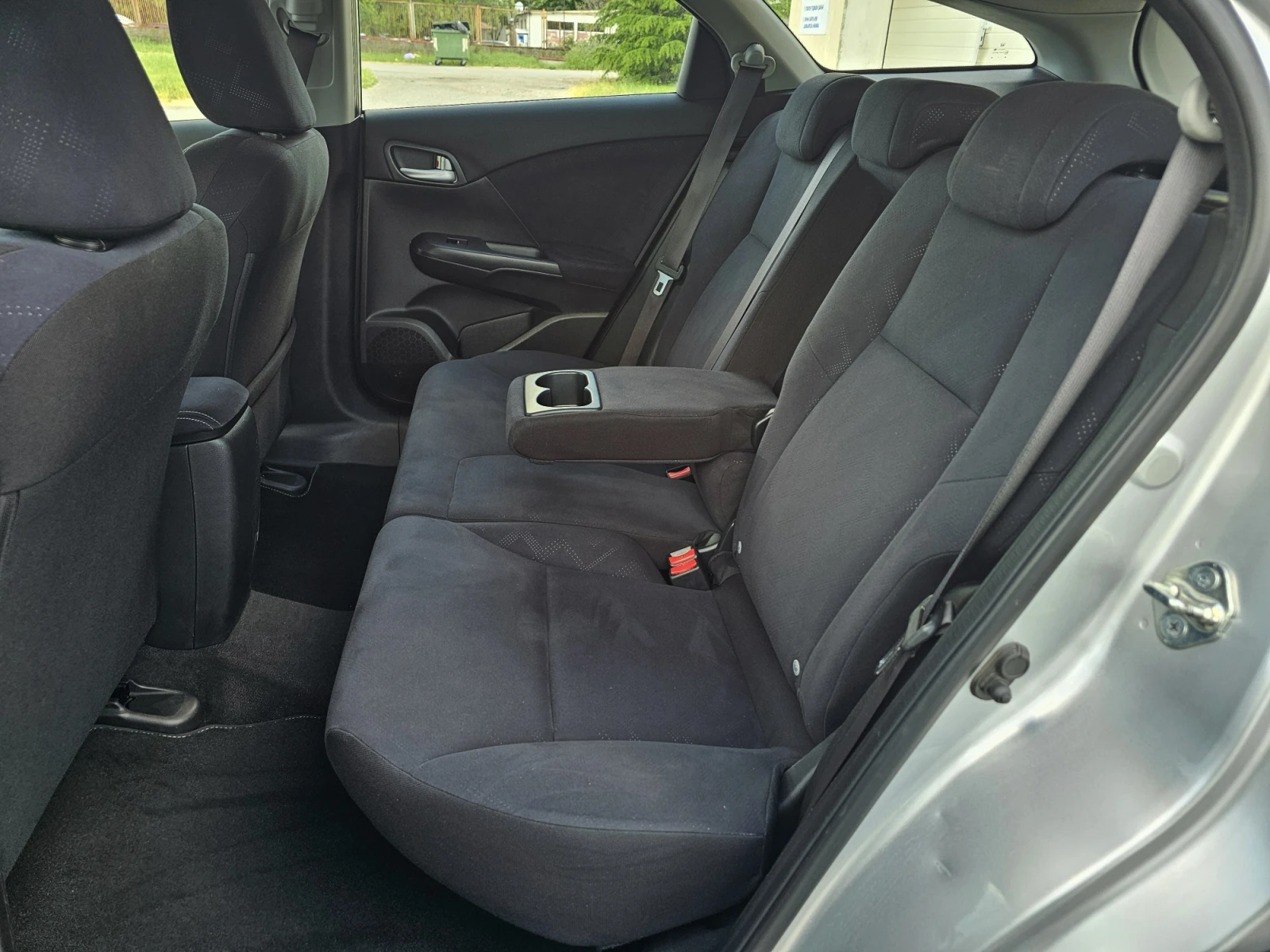 Honda Civic 1.6 i-DTEC EXECUTIVE ADAS, снимка 12 - Автомобили и джипове - 54595820