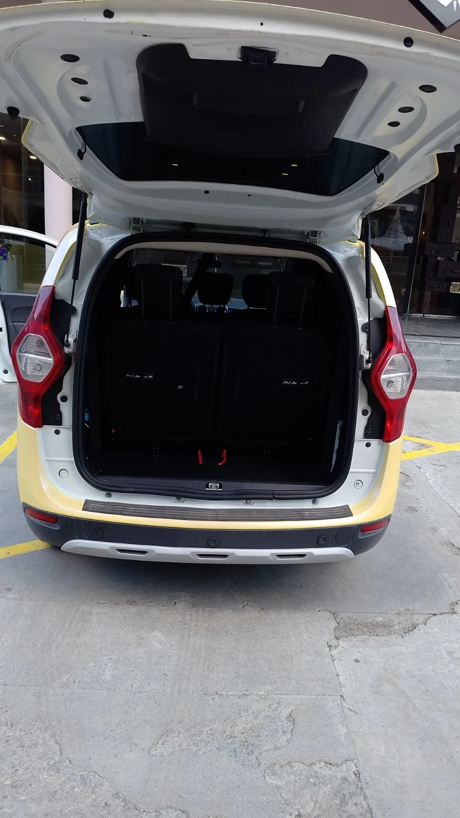 Dacia Lodgy Stepway, снимка 5 - Автомобили и джипове - 54713926