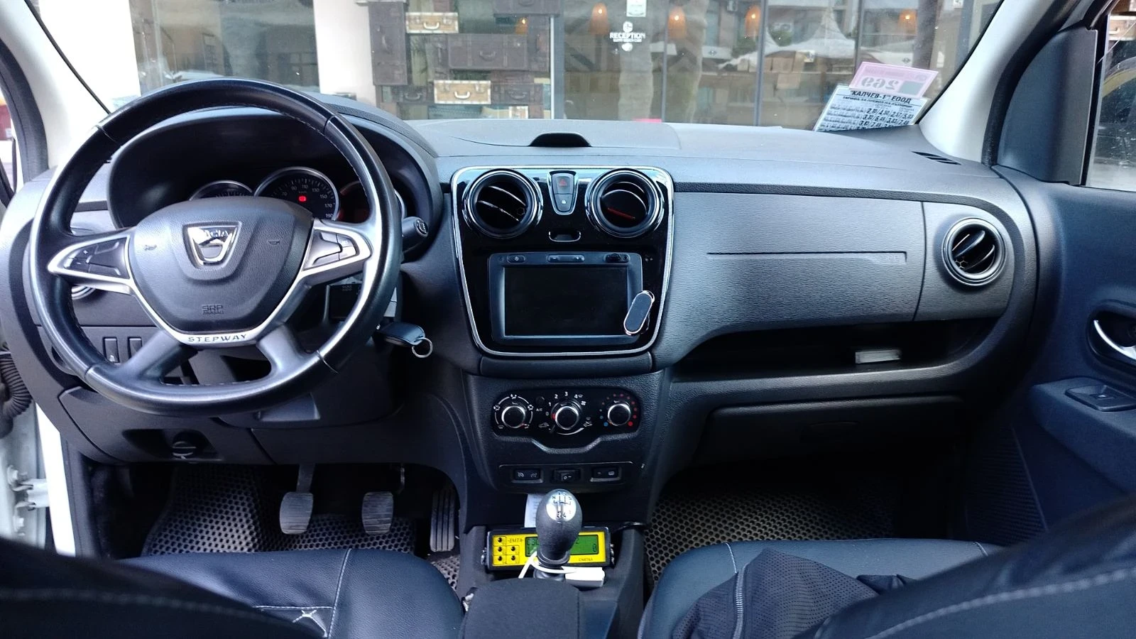 Dacia Lodgy Stepway, снимка 7 - Автомобили и джипове - 54713926