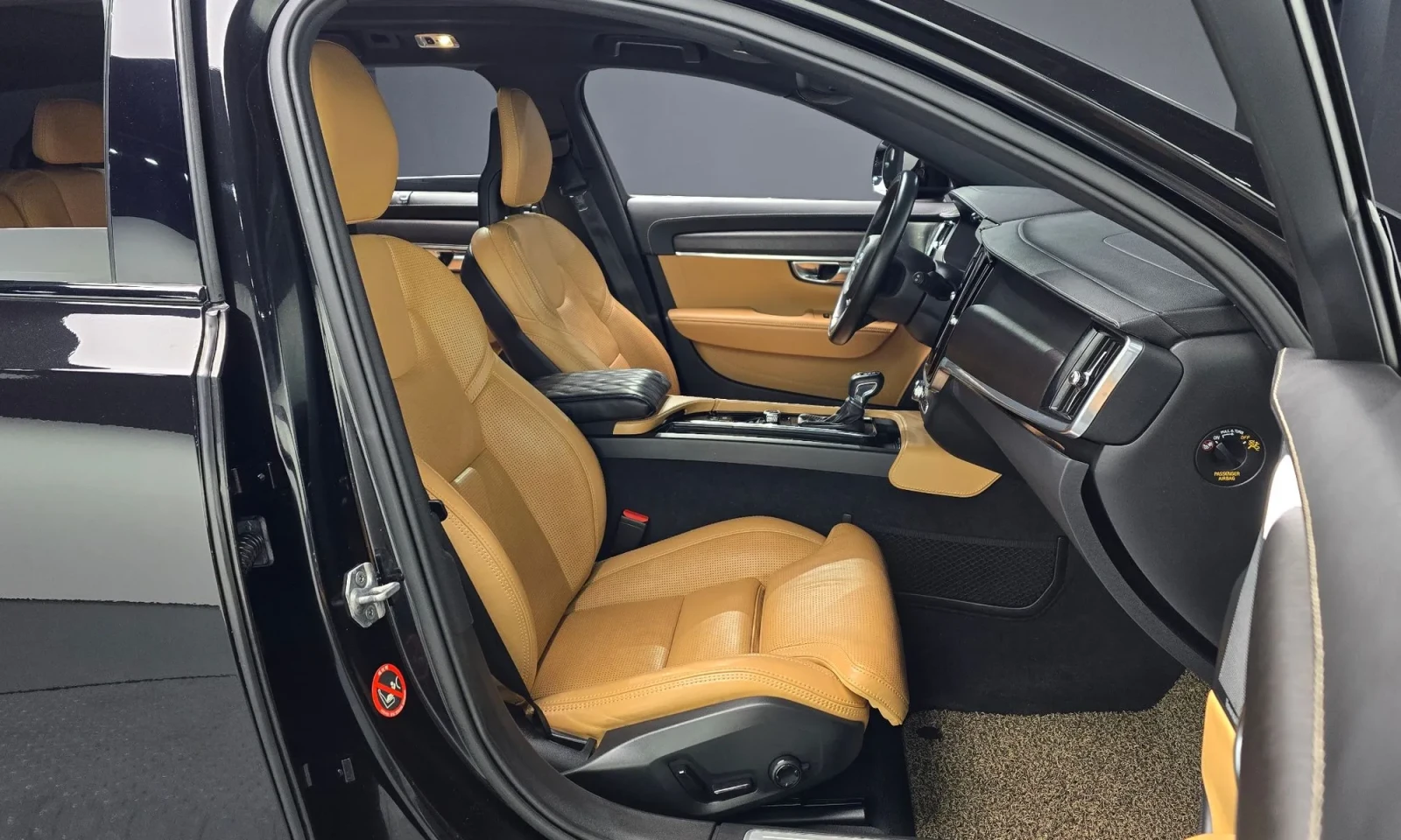 Volvo V90 Cross Country D5 * B&W * MASSAGE * ОБДУХ * FULL, снимка 10 - Автомобили и джипове - 54791956
