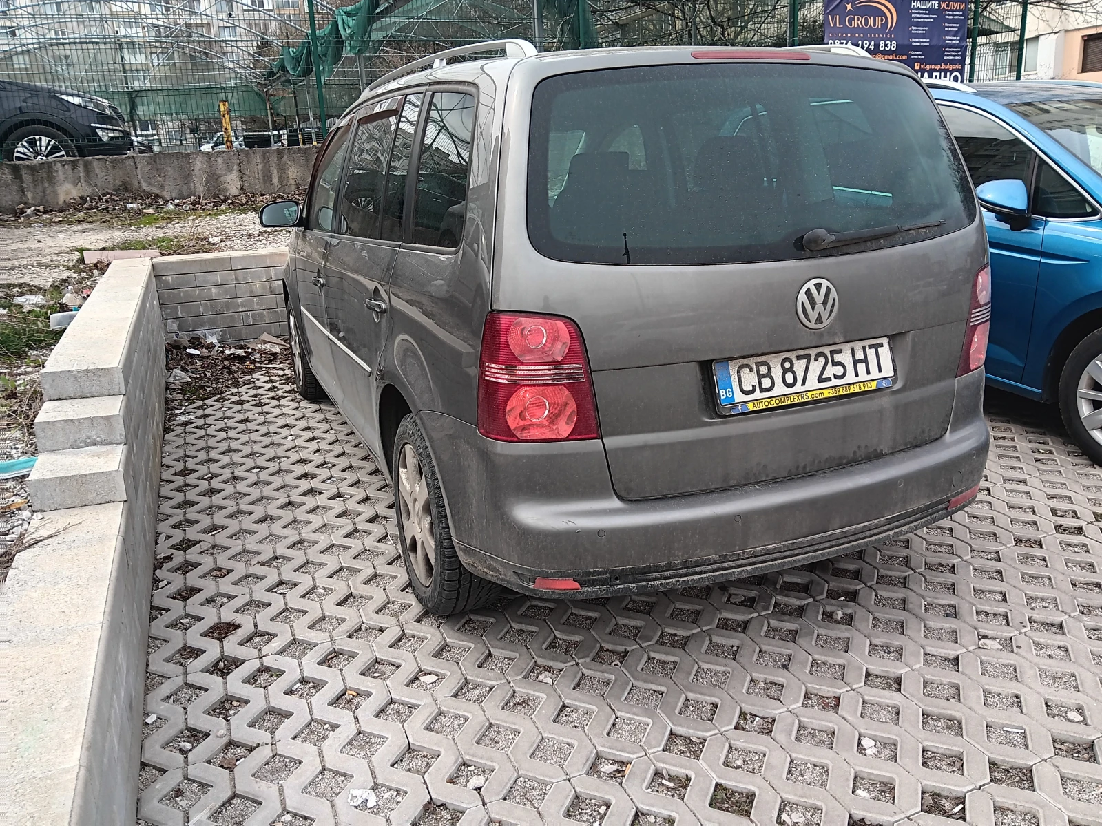 VW Touran, снимка 3 - Автомобили и джипове - 54806381