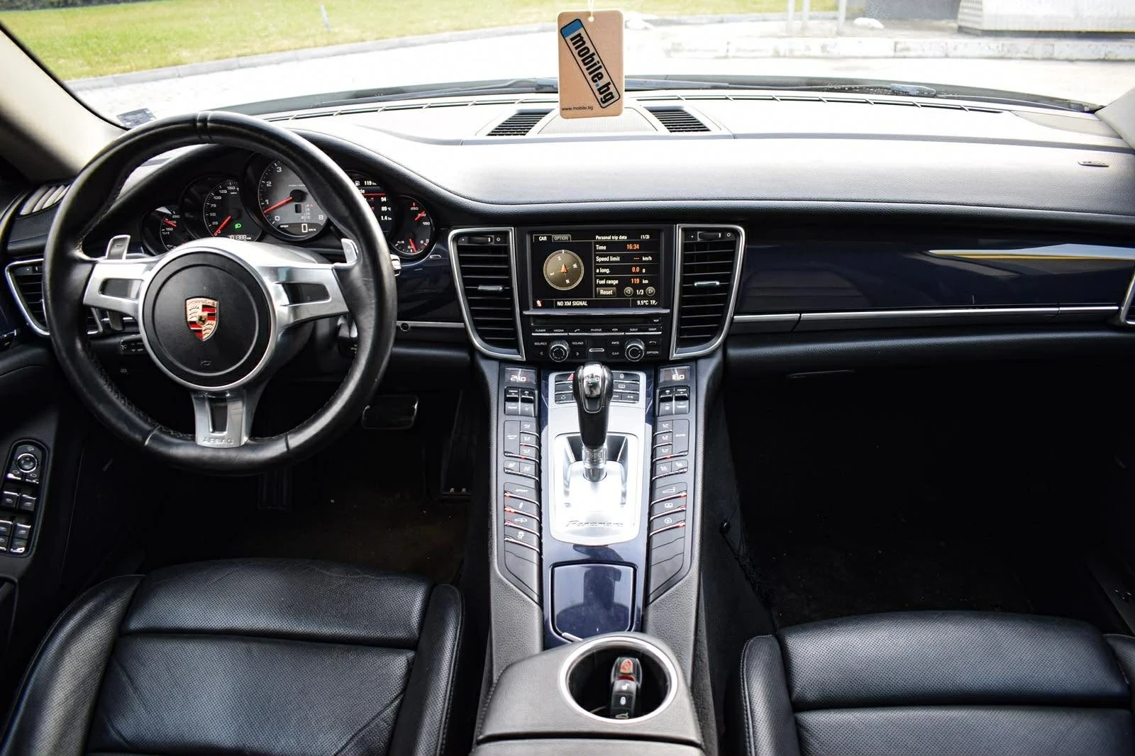 Porsche Panamera GTS Pack, снимка 10 - Автомобили и джипове - 54919428