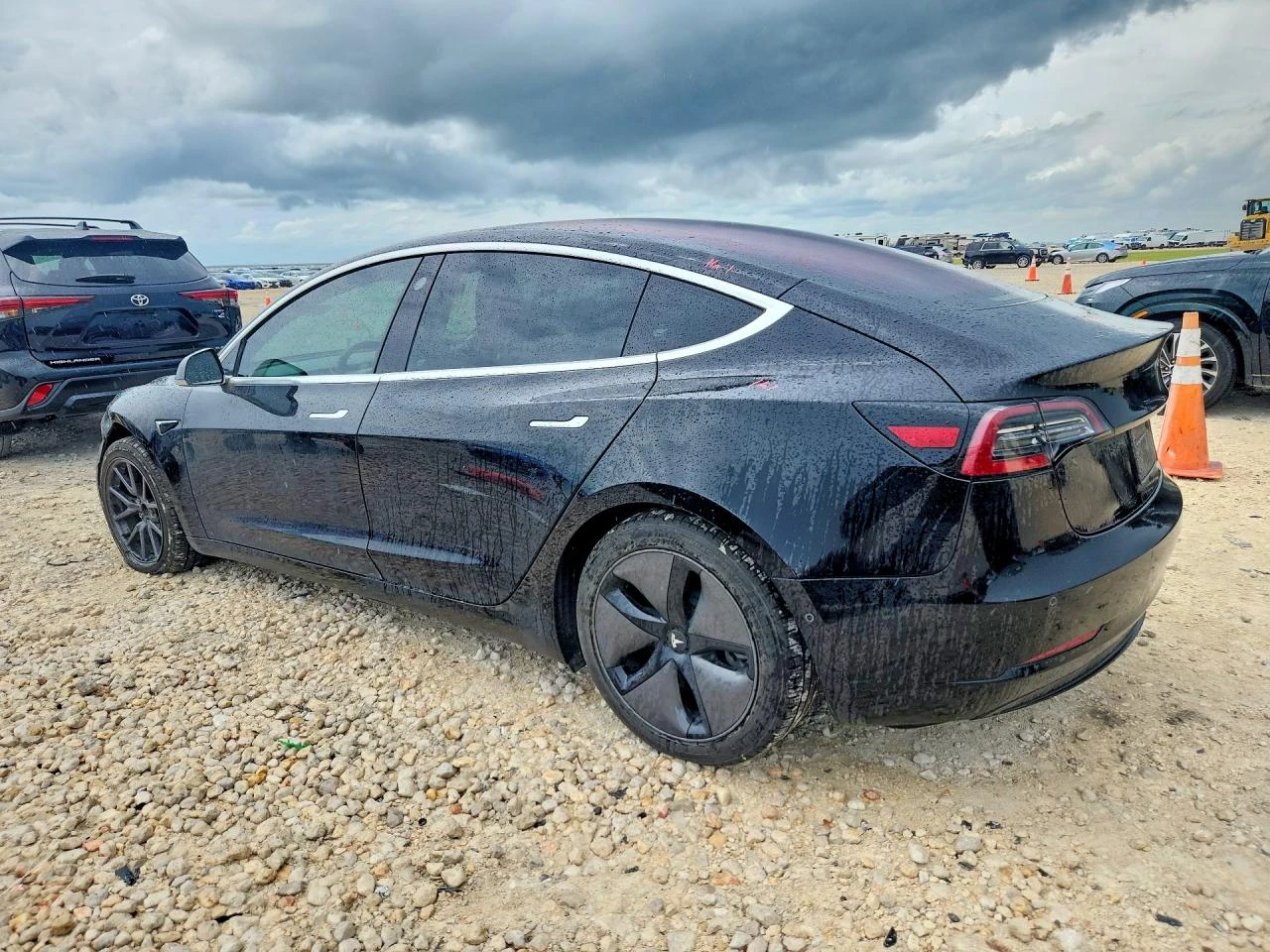 Tesla Model 3, снимка 2 - Автомобили и джипове - 55272004
