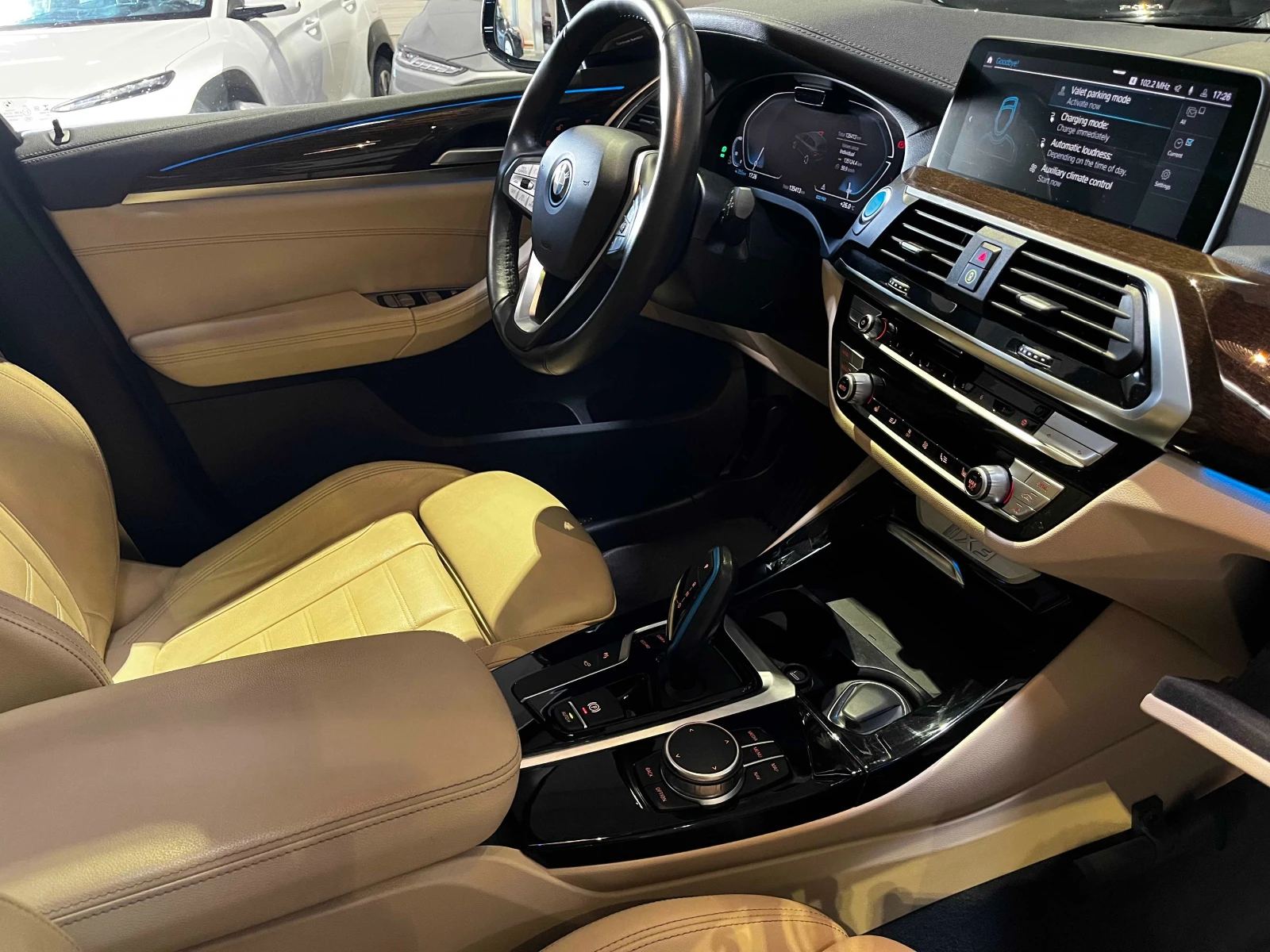BMW iX3 HIGH EXECUTIVE/80KWh/286hp/SOH97.2%/PANO/CAMERA | Mobile.bg � ����������� 8