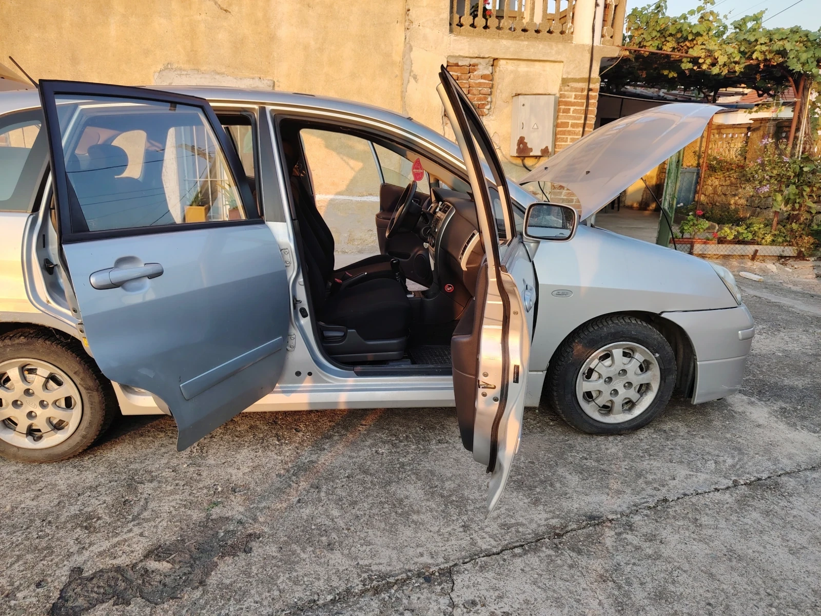 Suzuki Liana 1400, снимка 4 - Автомобили и джипове - 55564947