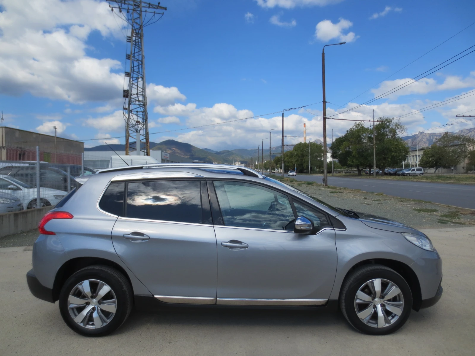 Peugeot 2008 1.6 HDI * ALLURE* , снимка 4 - Автомобили и джипове - 56310748