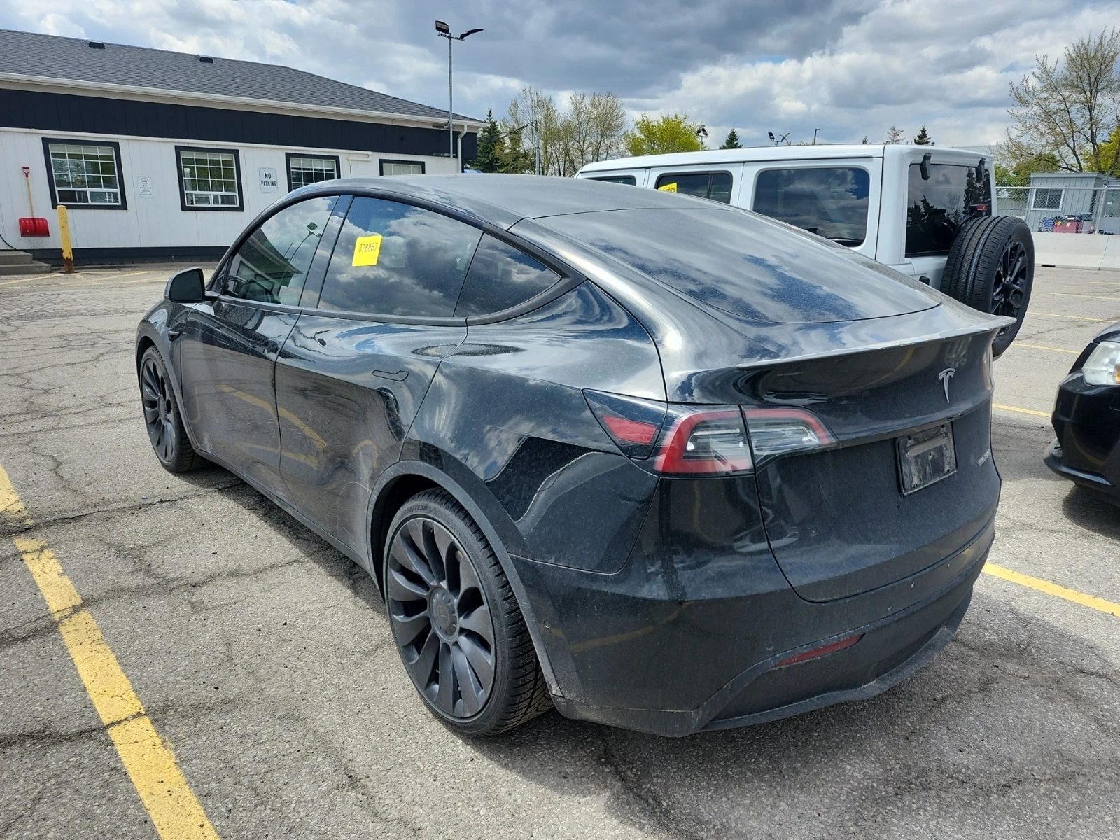 Tesla Model Y Performance / АВТОКРЕДИТ, снимка 4 - Автомобили и джипове - 56451643