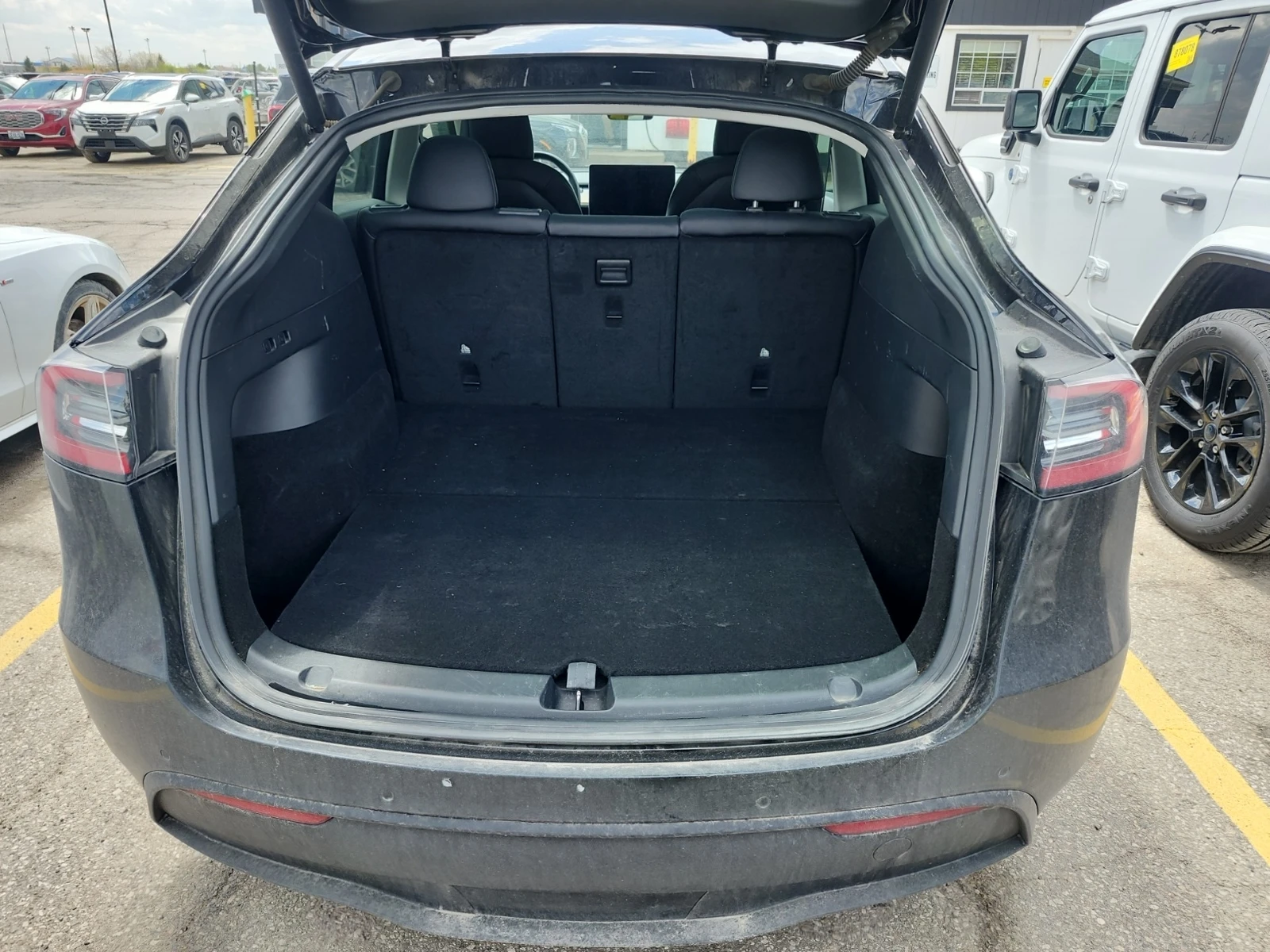 Tesla Model Y Performance / АВТОКРЕДИТ, снимка 6 - Автомобили и джипове - 56451643