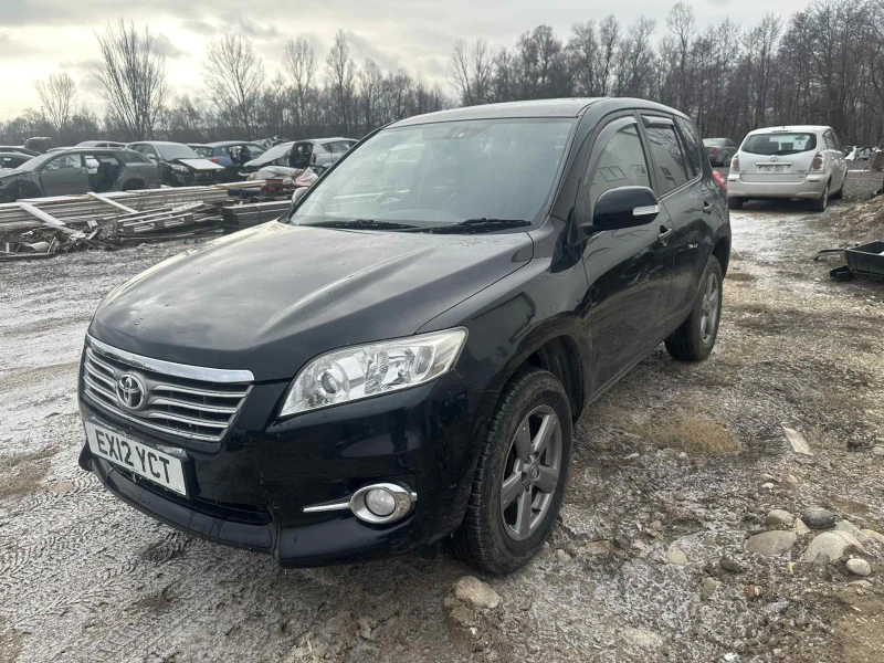 Toyota Rav4 2. 2 D-4D (150 к. с. ), 4x4, дизел НА ЧАСТИ, снимка 3 - Автомобили и джипове - 52982239