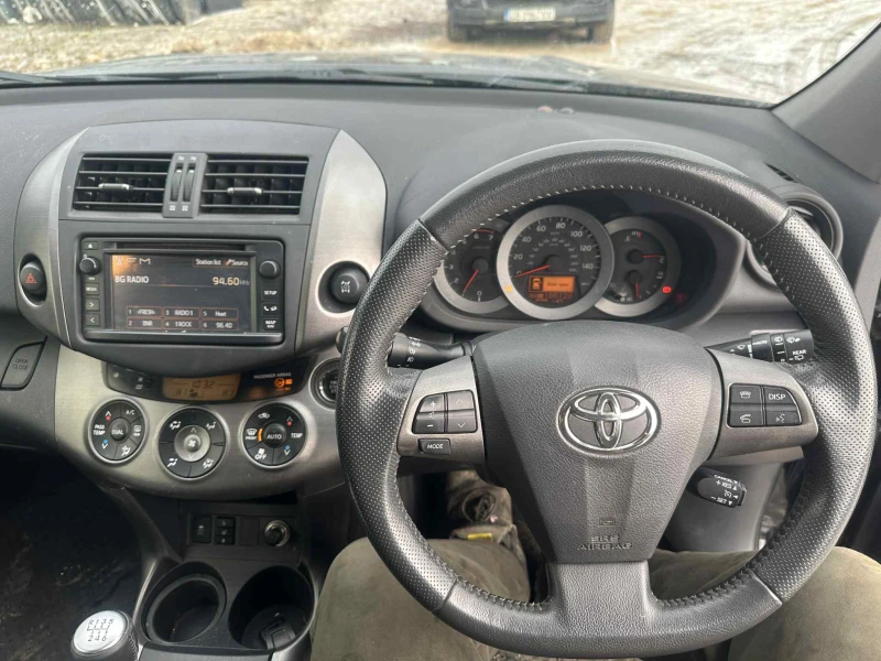 Toyota Rav4 2. 2 D-4D (150 к. с. ), 4x4, дизел НА ЧАСТИ, снимка 14 - Автомобили и джипове - 52982239