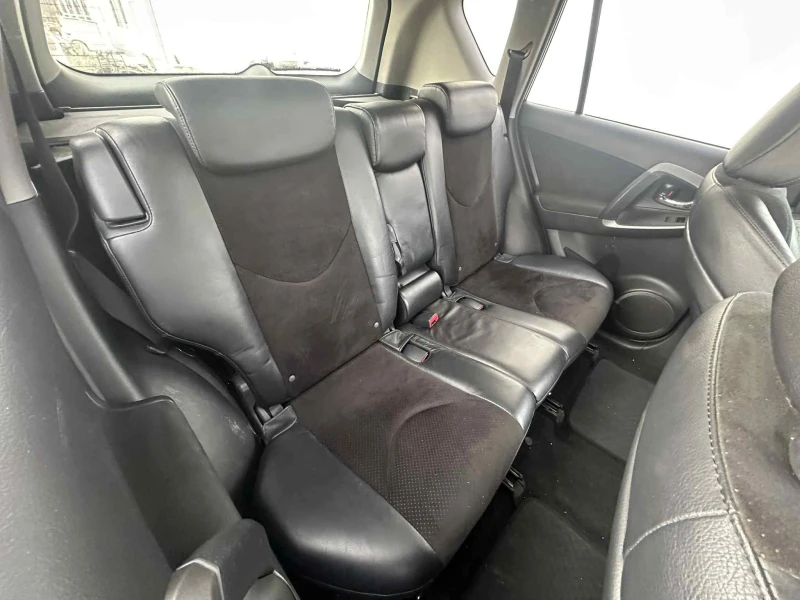 Toyota Rav4 2. 2 D-4D (150 к. с. ), 4x4, дизел НА ЧАСТИ, снимка 13 - Автомобили и джипове - 52982239