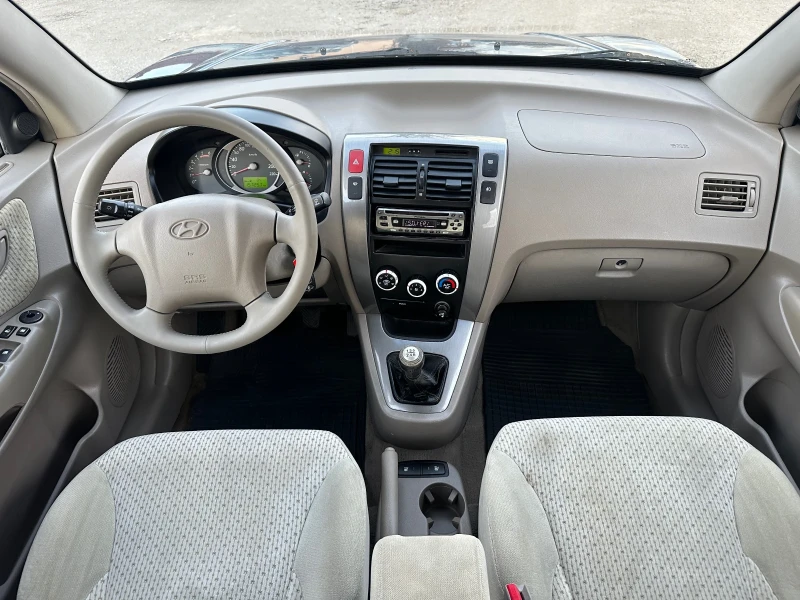 Hyundai Tucson 2.0CRDI, снимка 10 - Автомобили и джипове - 48892305