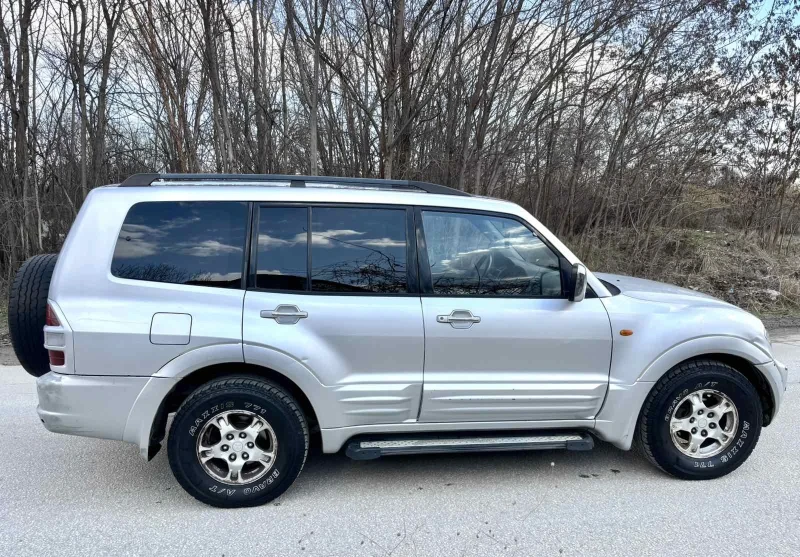 Mitsubishi Pajero 3.2 DID, снимка 4 - Автомобили и джипове - 49215052