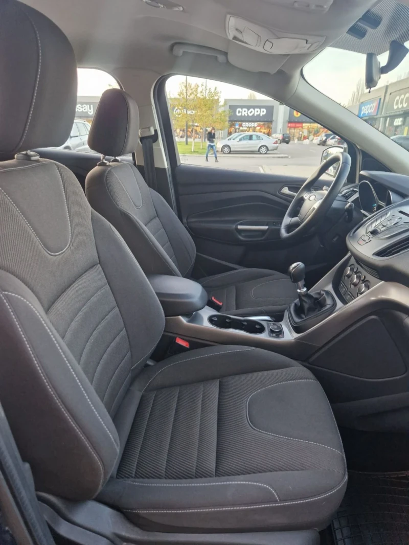 Ford Kuga 1.5 / 120 к.с. EURO 6, снимка 17 - Автомобили и джипове - 52528295