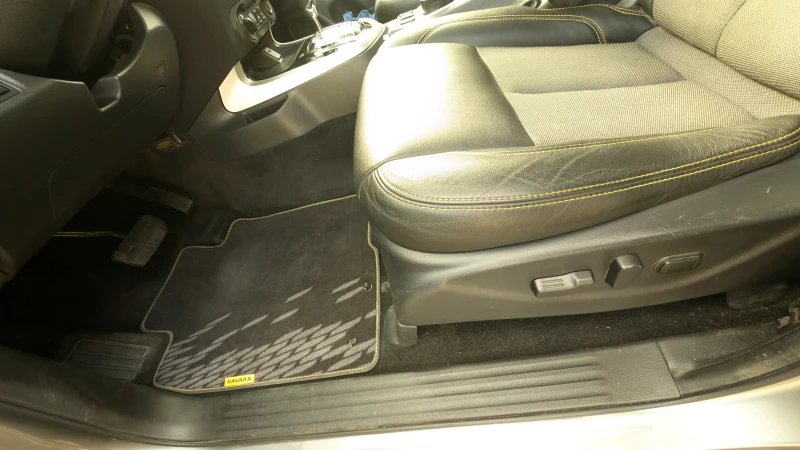 Nissan Navara Black edition , снимка 16 - Автомобили и джипове - 53339631