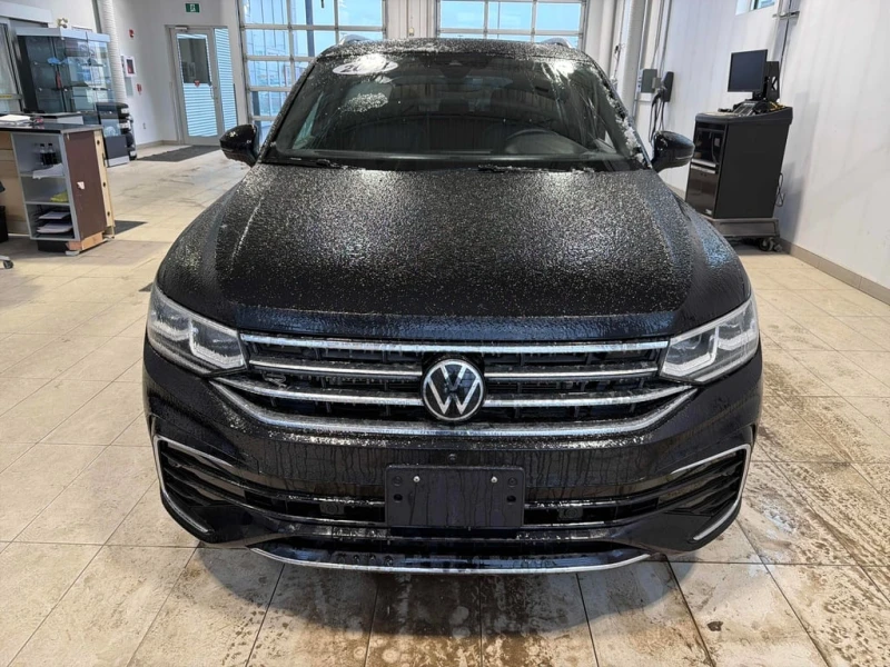 VW Tiguan / Highline R Line / 360 / ОБДУХВАНЕ / CARFAX, снимка 5 - Автомобили и джипове - 53339249