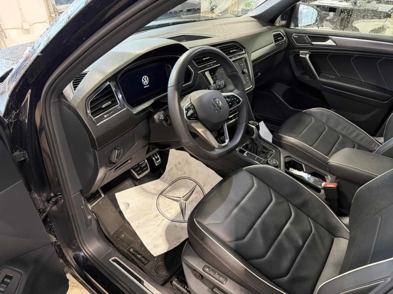VW Tiguan / Highline R Line / 360 / ОБДУХВАНЕ / CARFAX, снимка 7 - Автомобили и джипове - 53339249