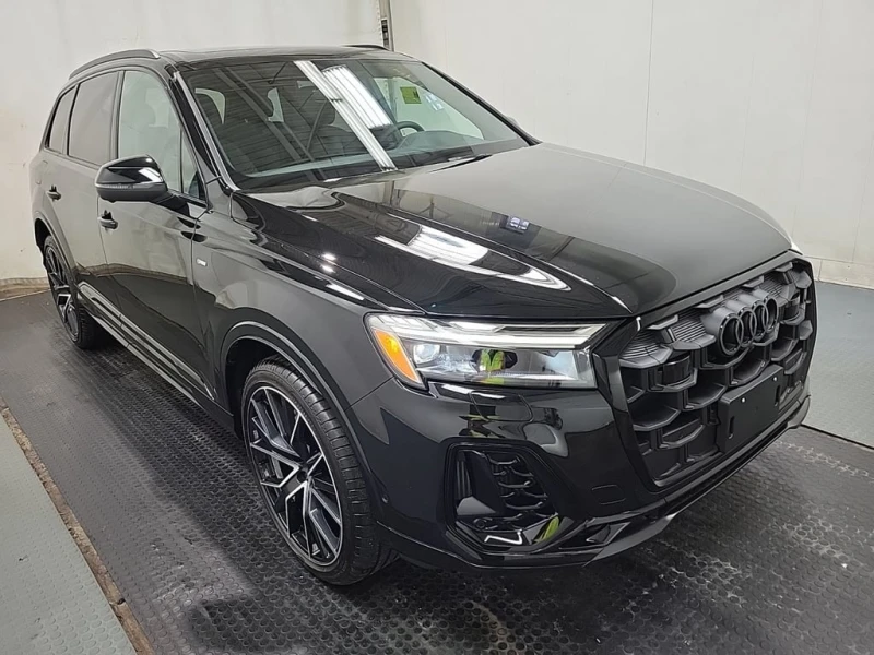 Audi Q7 / PROGRESSIV / S-line / DISTRONIC / CARFAX, снимка 2 - Автомобили и джипове - 53430097