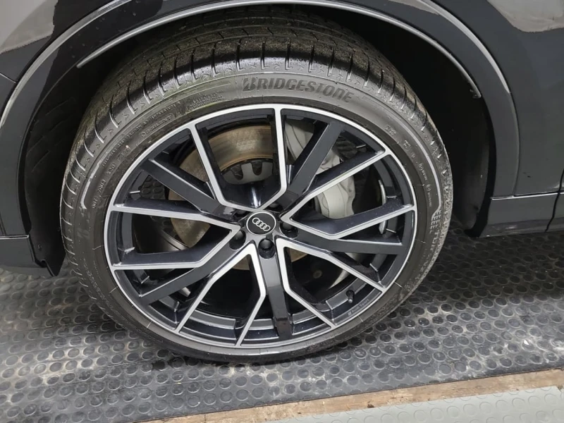 Audi Q7 / PROGRESSIV / S-line / DISTRONIC / CARFAX, снимка 7 - Автомобили и джипове - 53430097