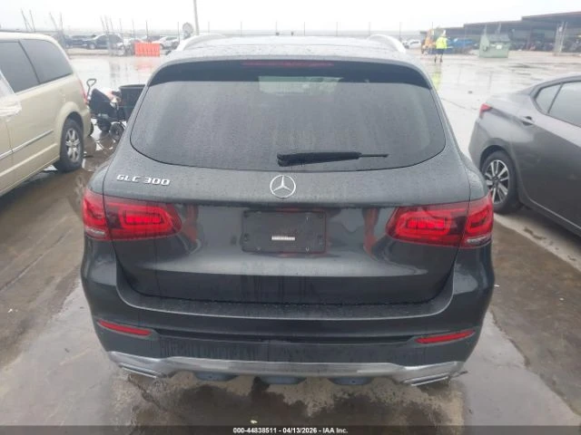 Mercedes-Benz GLC 300 * КОЖА* ПОДГРЕВ* ПАНОРАМА* LED* NAVI* , снимка 15 - Автомобили и джипове - 54766732