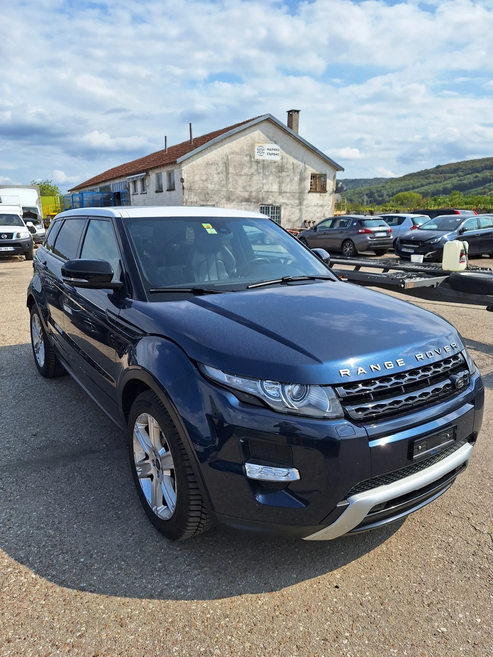 Land Rover Range Rover Evoque 2.2d 190hp ПАНОРАМА, ШВЕЙЦАРИЯ, НОВИ ГУМИ - изображение 2