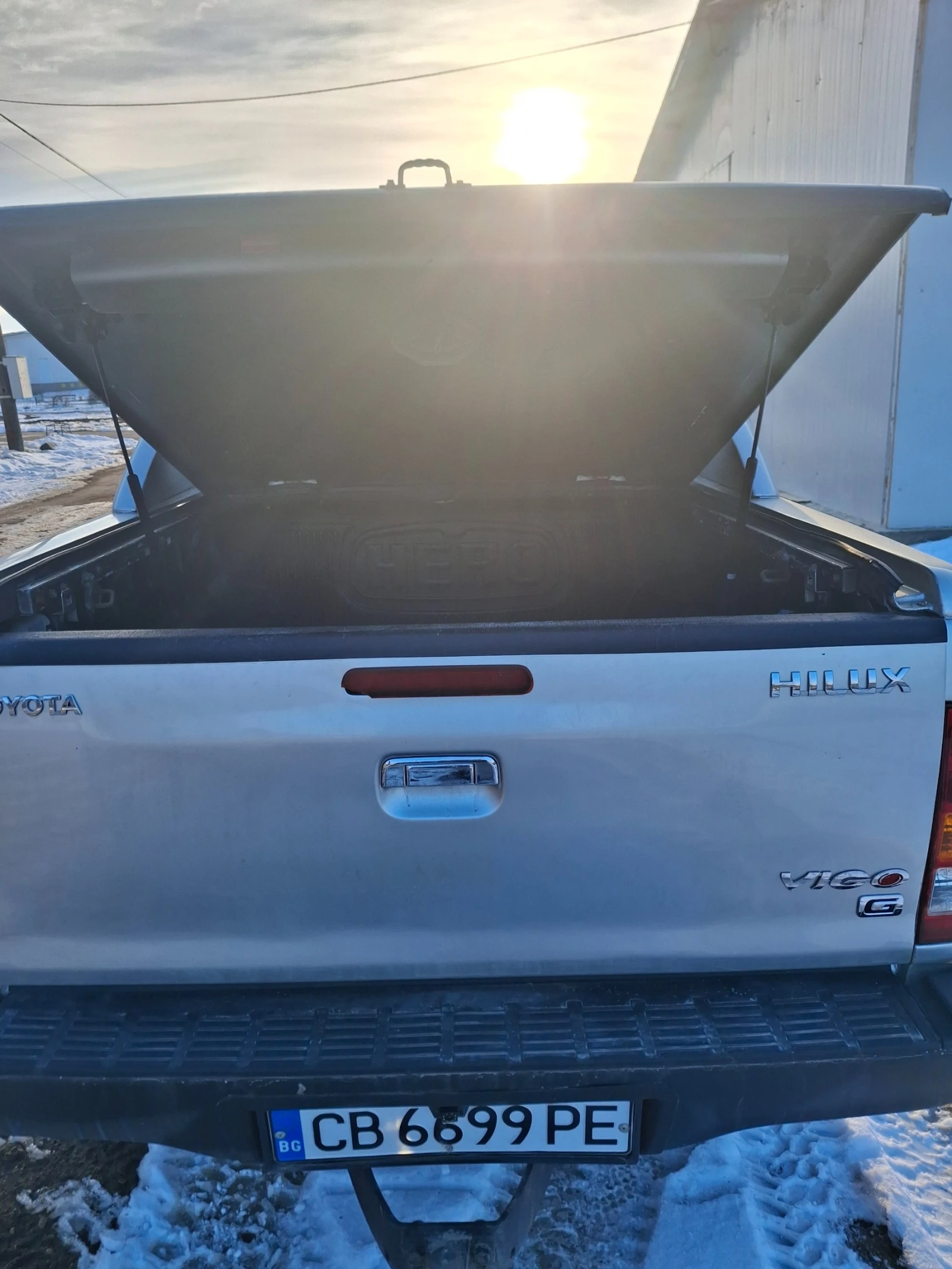 Toyota Hilux  - изображение 10