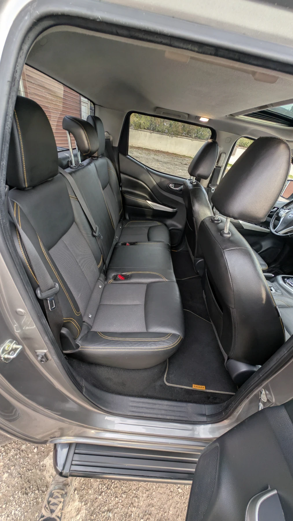 Nissan Navara Black edition  - изображение 5
