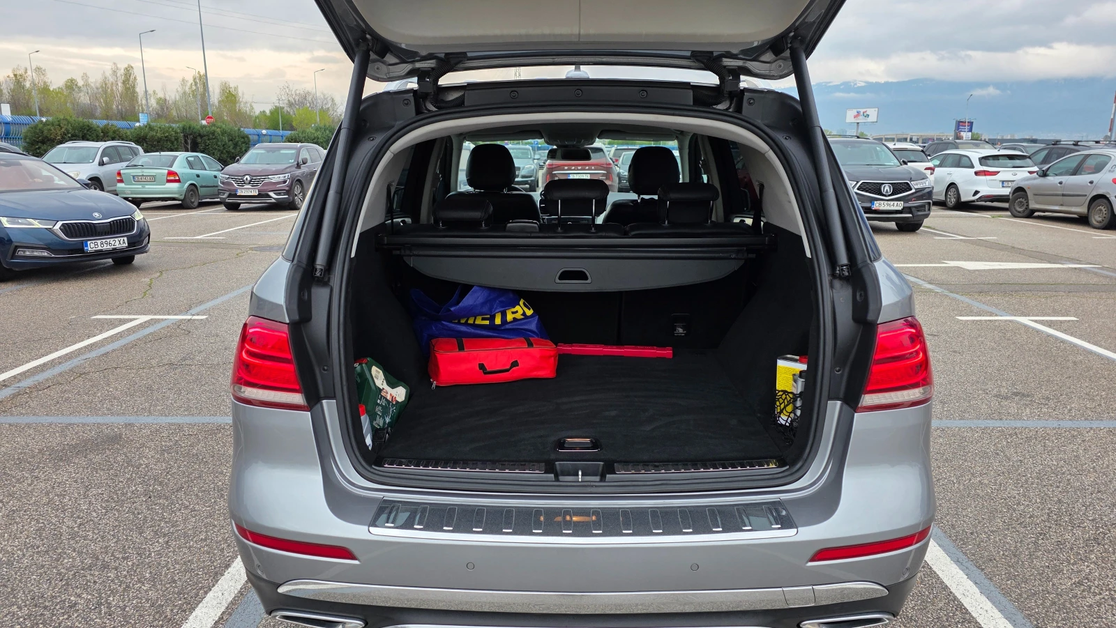 Mercedes-Benz GLE 350 350 d 4 Matic, снимка 11 - Автомобили и джипове - 54263247