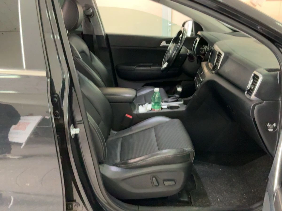Kia Sportage 2.0 D  AWD * * , снимка 11 - Автомобили и джипове - 54309213