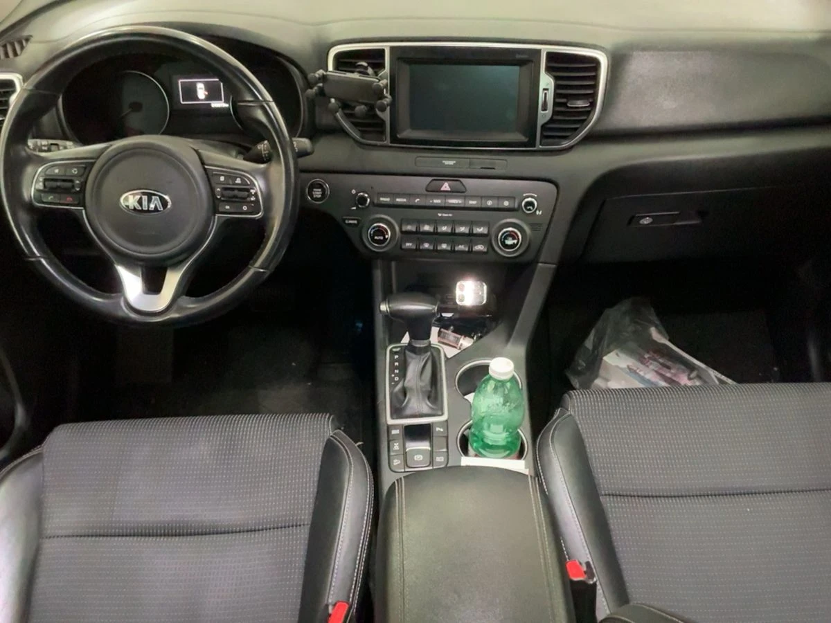 Kia Sportage 2.0 D  AWD * * , снимка 2 - Автомобили и джипове - 54309213