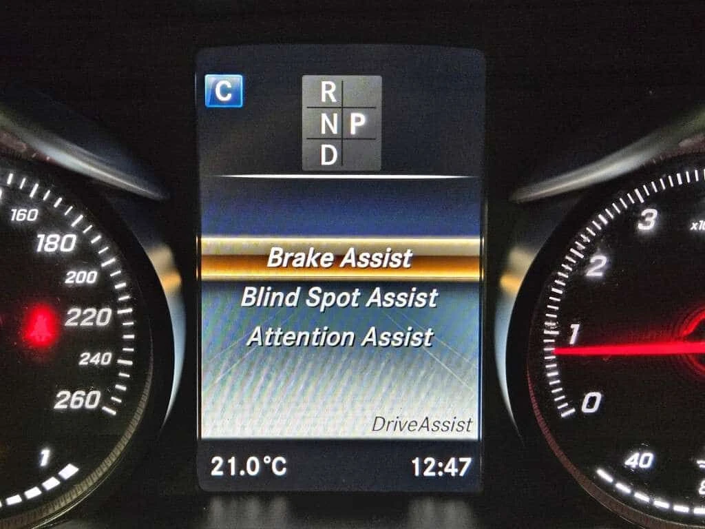 Mercedes-Benz GLC * 300 4M * CARFAX * ЦЕНА ДО БГ, снимка 13 - Автомобили и джипове - 54371624