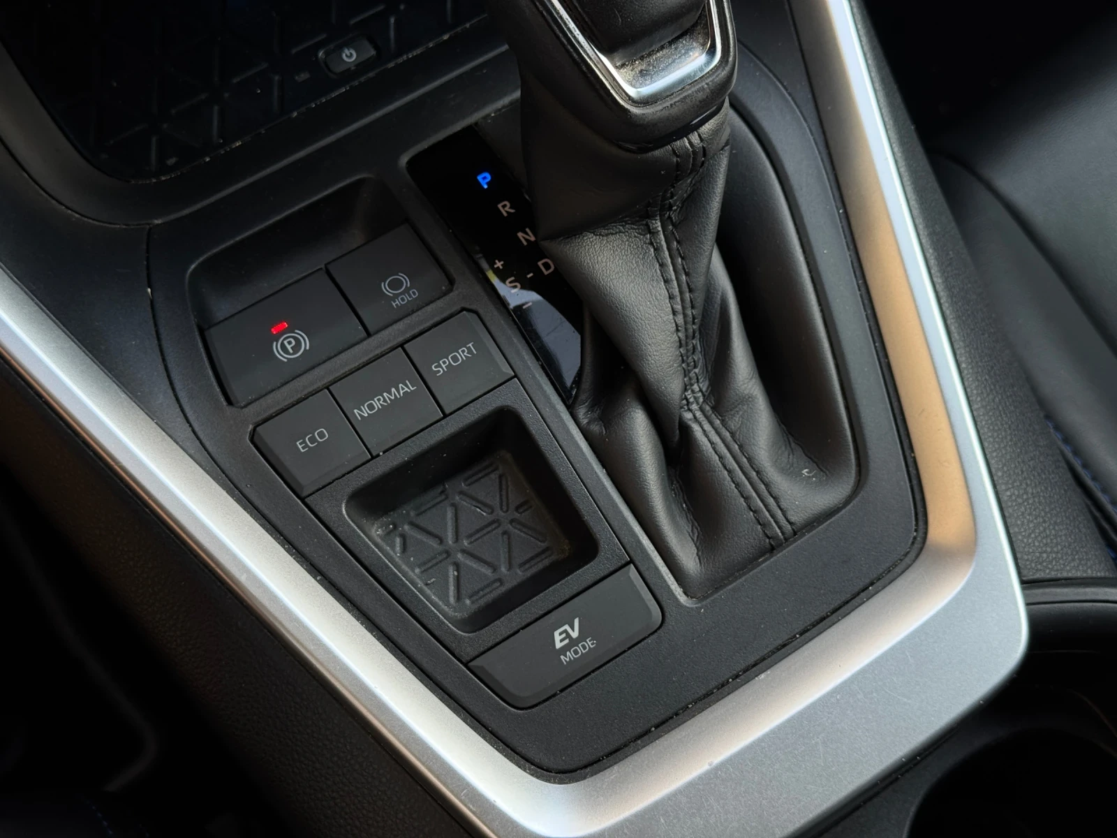 Toyota Rav4 Hybrid // STYLE // ����������� �� 2029� | Mobile.bg � ����������� 8