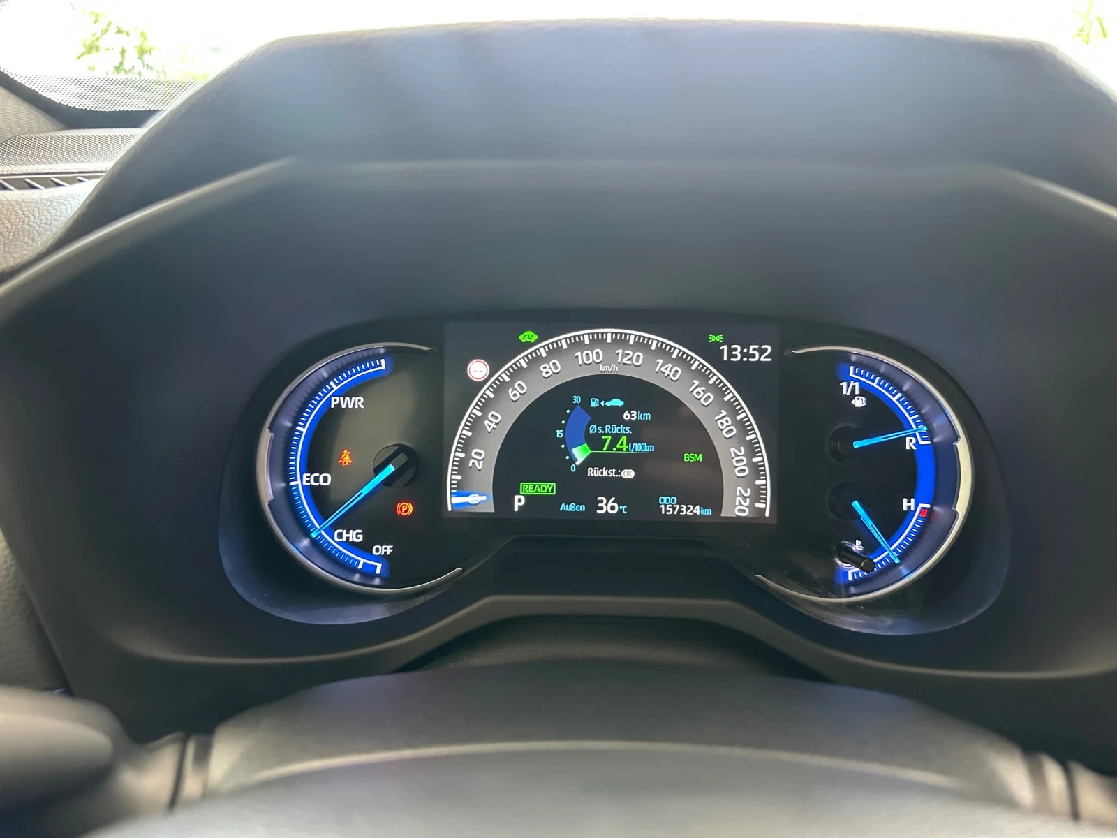 Toyota Rav4 Style* 4x4, снимка 13 - Автомобили и джипове - 55232352