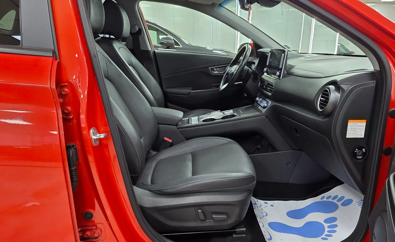 Hyundai Kona SOH100%/Premium, снимка 11 - Автомобили и джипове - 55659447