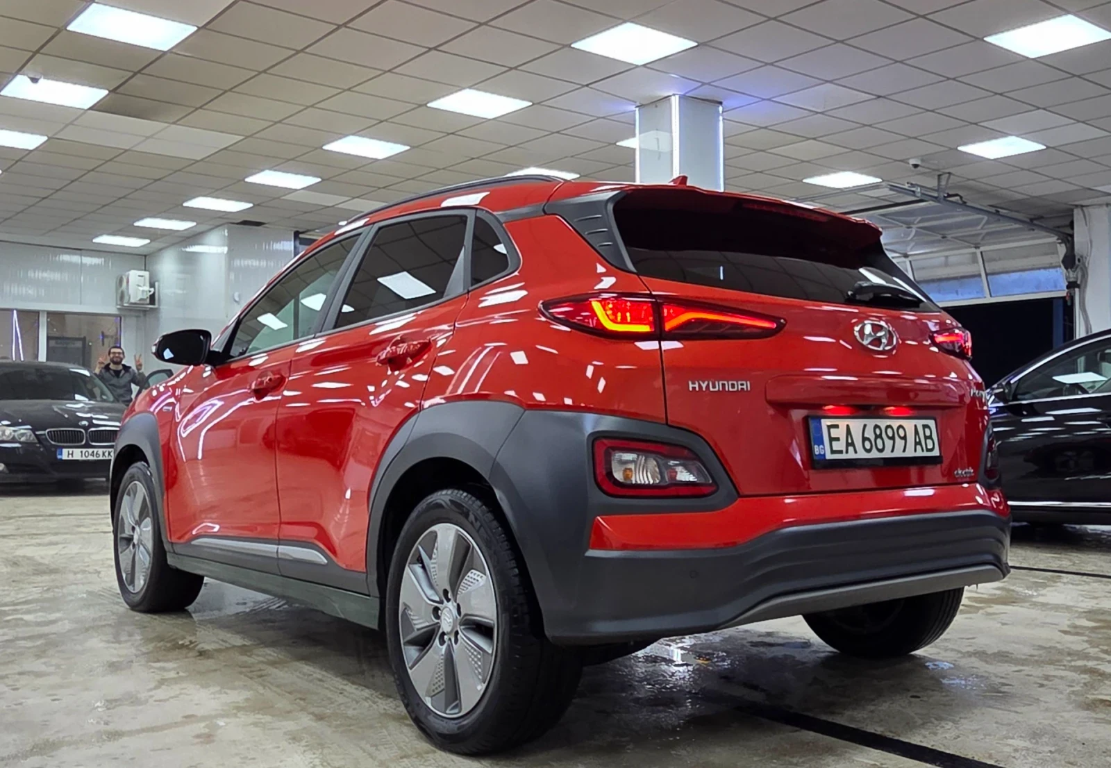 Hyundai Kona SOH100%/Premium, снимка 4 - Автомобили и джипове - 55659447