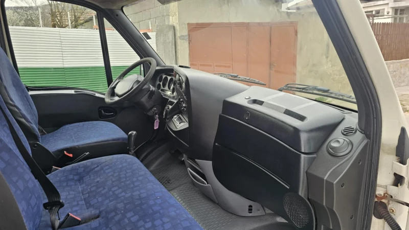 Iveco Daily, снимка 13 - Бусове и автобуси - 49508643