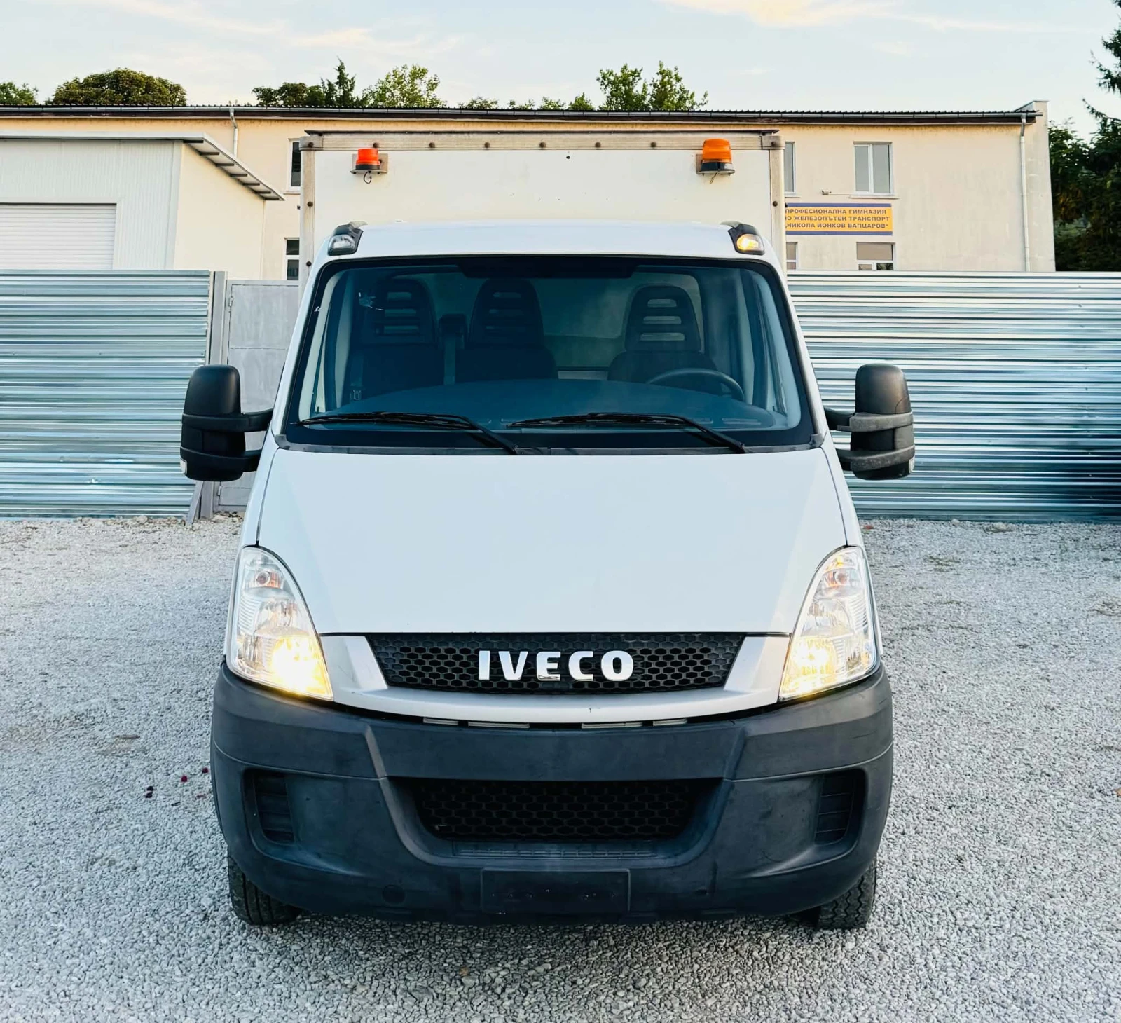 Iveco Daily, снимка 5 - Бусове и автобуси - 56219132