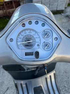 Vespa GTS Обща цена за 2та броя Vespa GTS 300, снимка 8