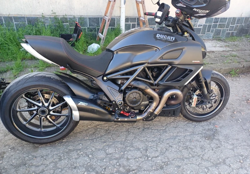 Ducati Diavel Carbon , снимка 3 - Мотоциклети и мототехника - 50739926