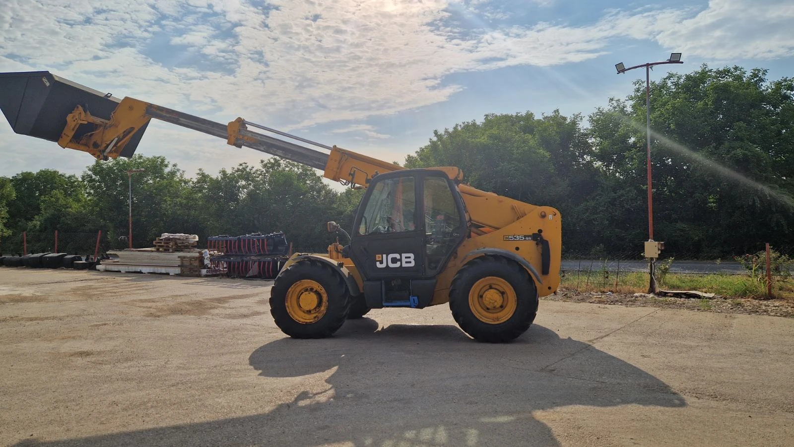 Телескопичен товарач JCB 535-95, снимка 1