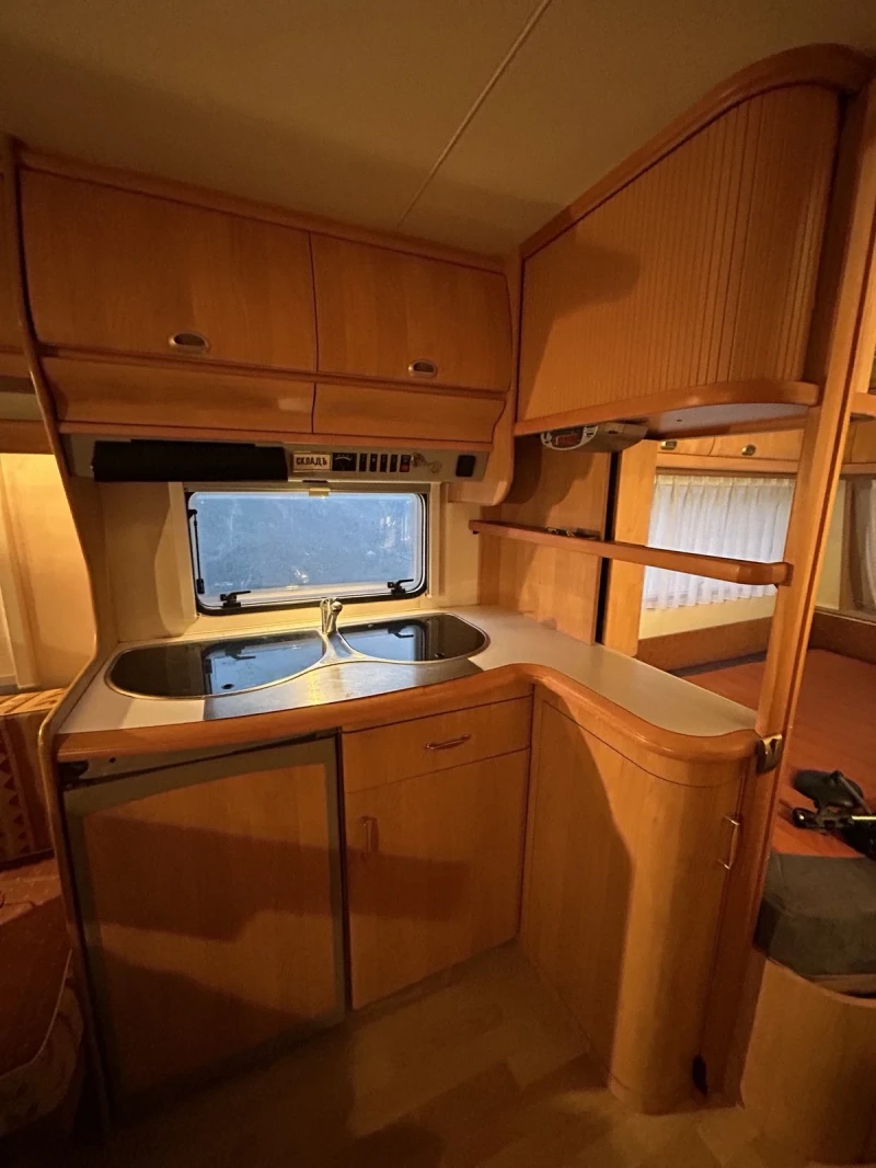 Каравана Hobby, снимка 13 - Каравани и кемпери - 52383060