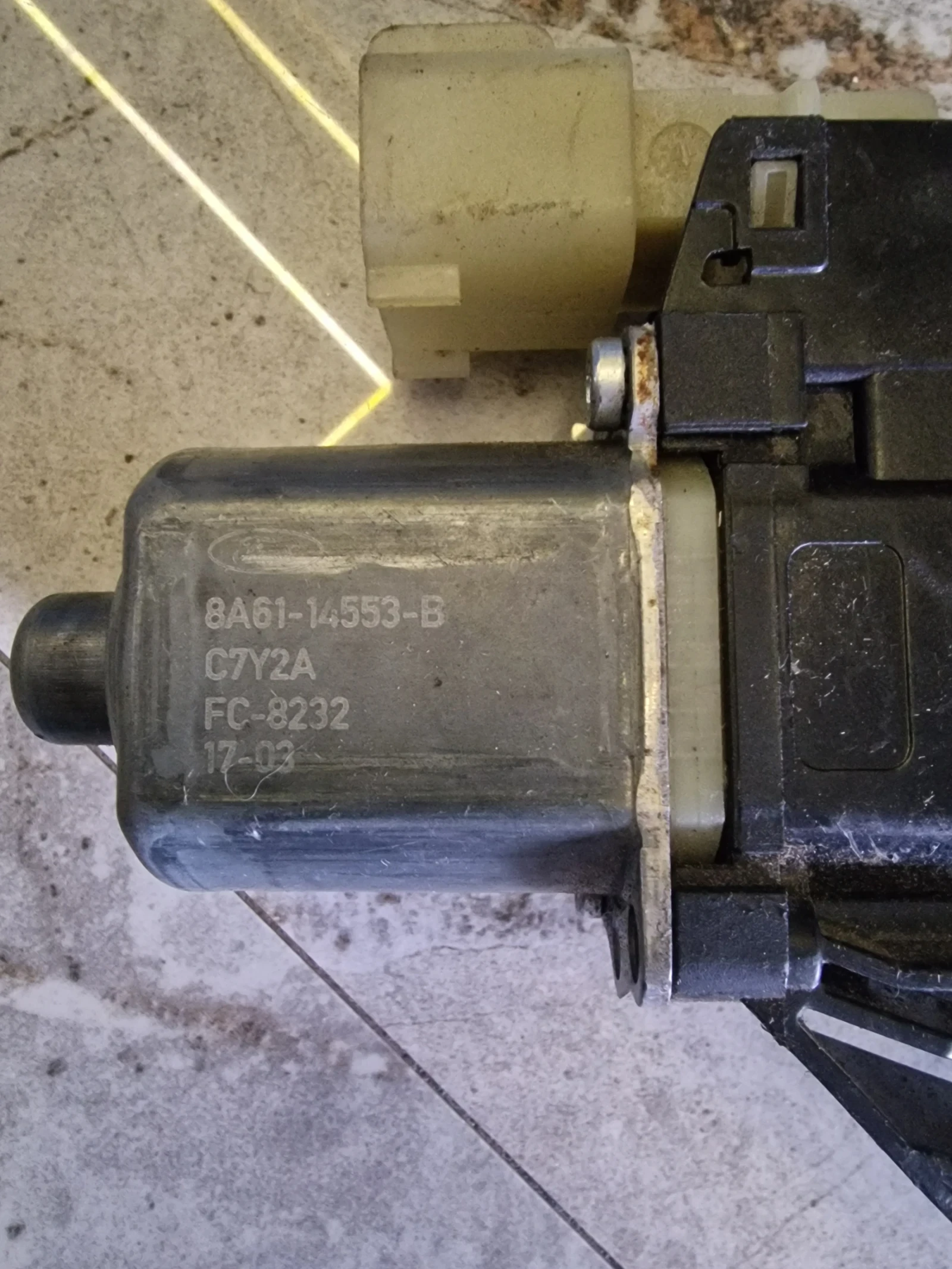 BA61-14553-B  0130022619 .     FORD FIESTA | Mobile.bg   2