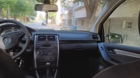 Mercedes-Benz B 180, снимка 13