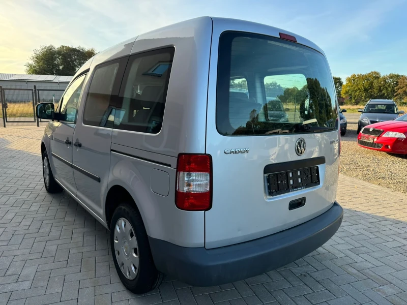 VW Caddy, снимка 8 - Автомобили и джипове - 47942005