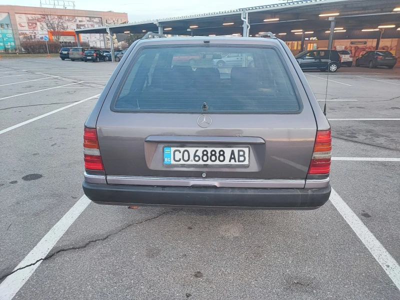 Mercedes-Benz 124 124, снимка 4 - Автомобили и джипове - 48544391