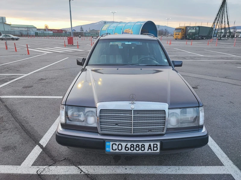 Mercedes-Benz 124 124, снимка 1 - Автомобили и джипове - 48544391