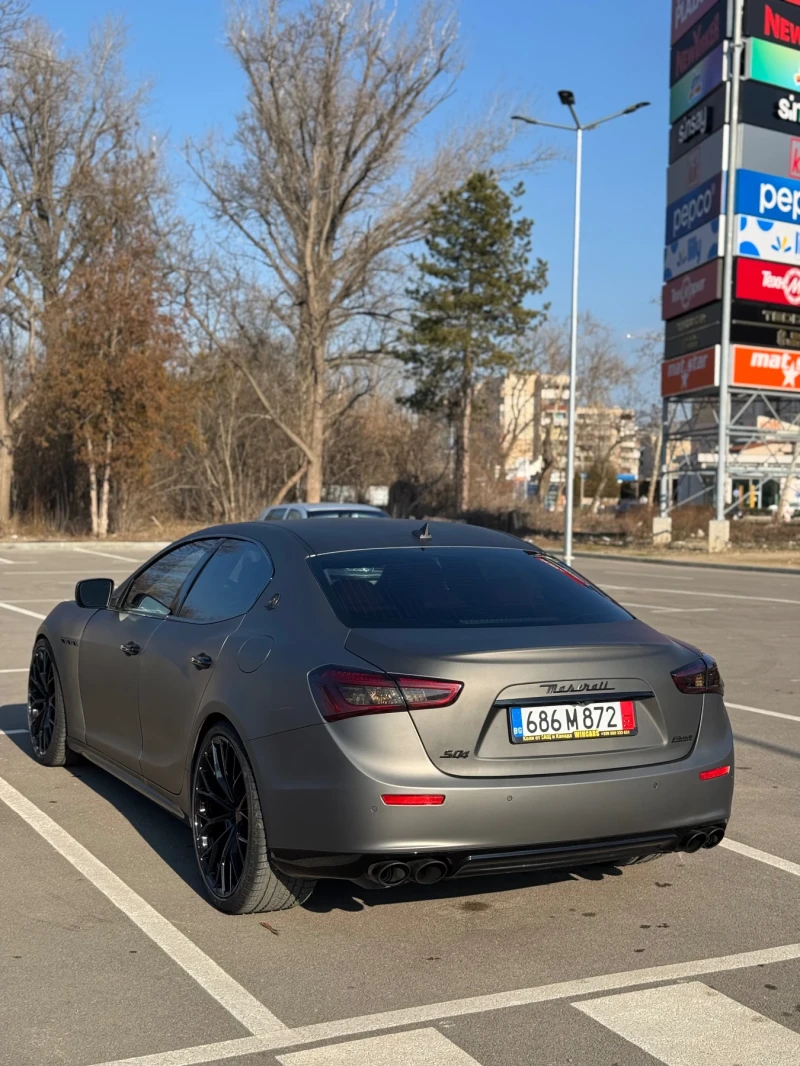 Maserati Ghibli SQ4* JBL-музика* подгрев* CarPlay* шибидах* карбон, снимка 5 - Автомобили и джипове - 48967805